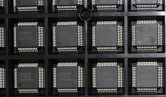 供应HT1621B  HT1621 LQFP48